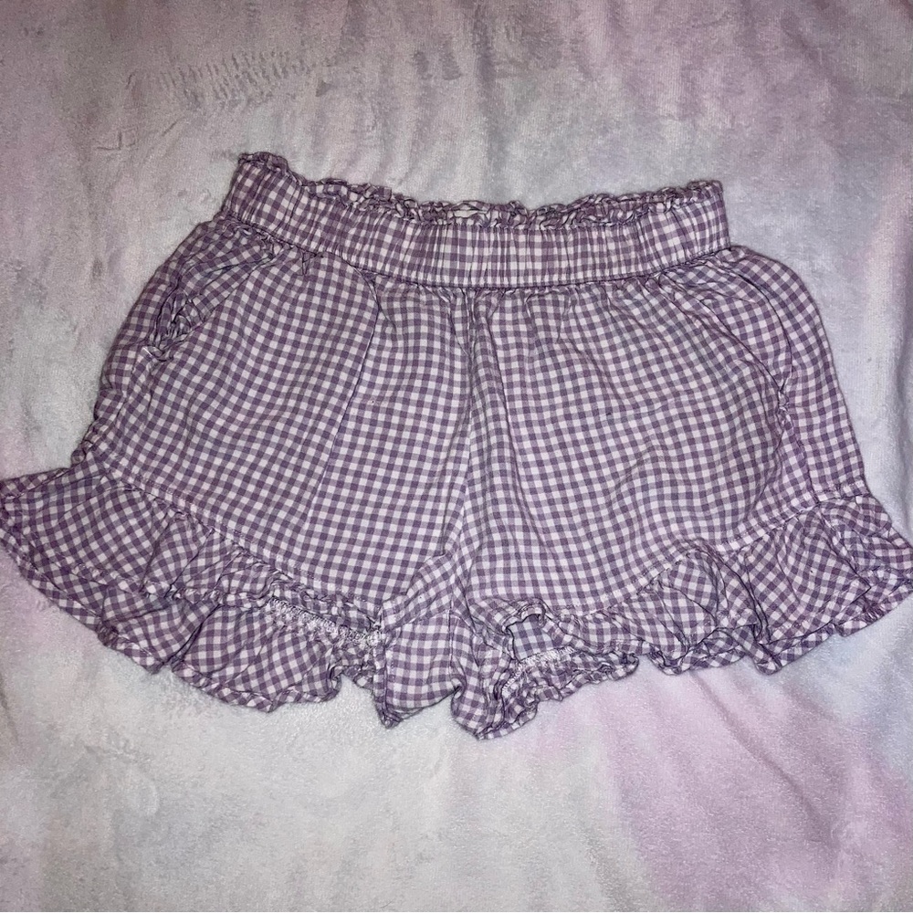 Hollister lavender shorts, ruffles- sz:XS
